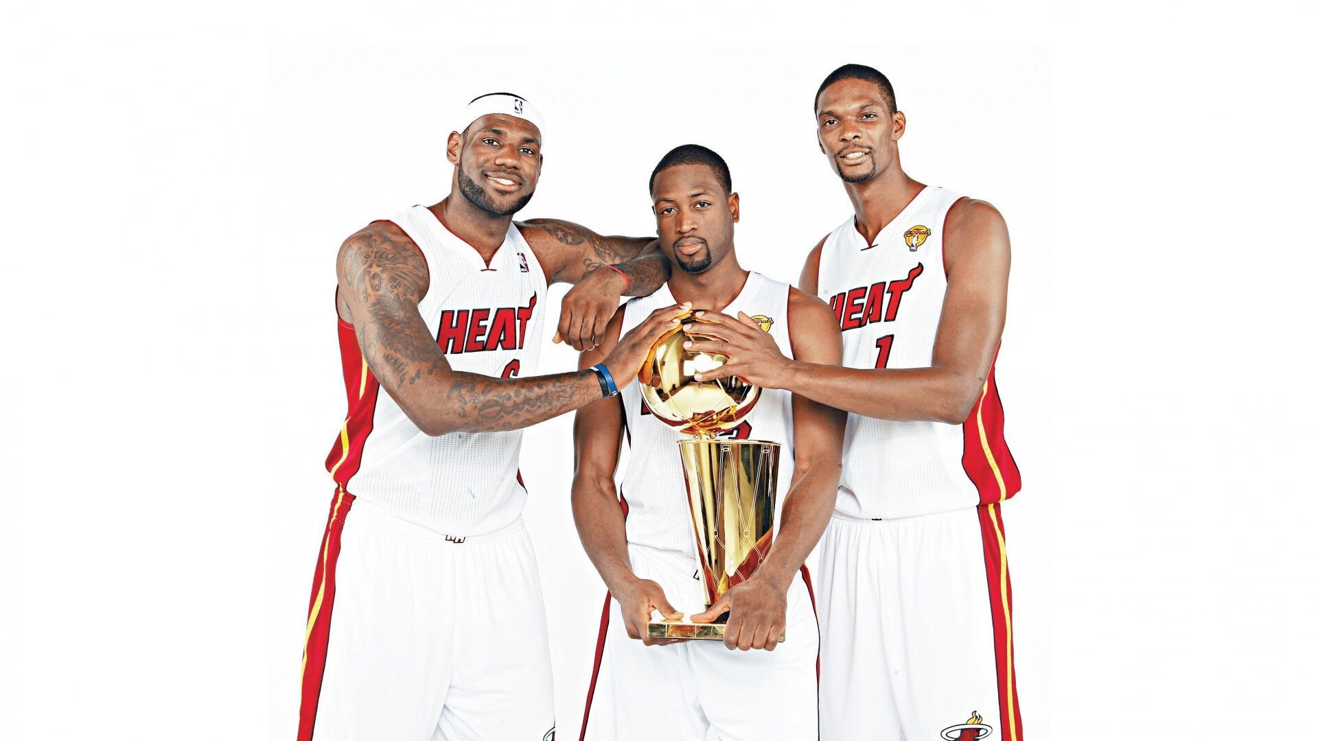 开云体育官网下载-勇士队追逐三连冠，谋划新战术，勇士队连胜