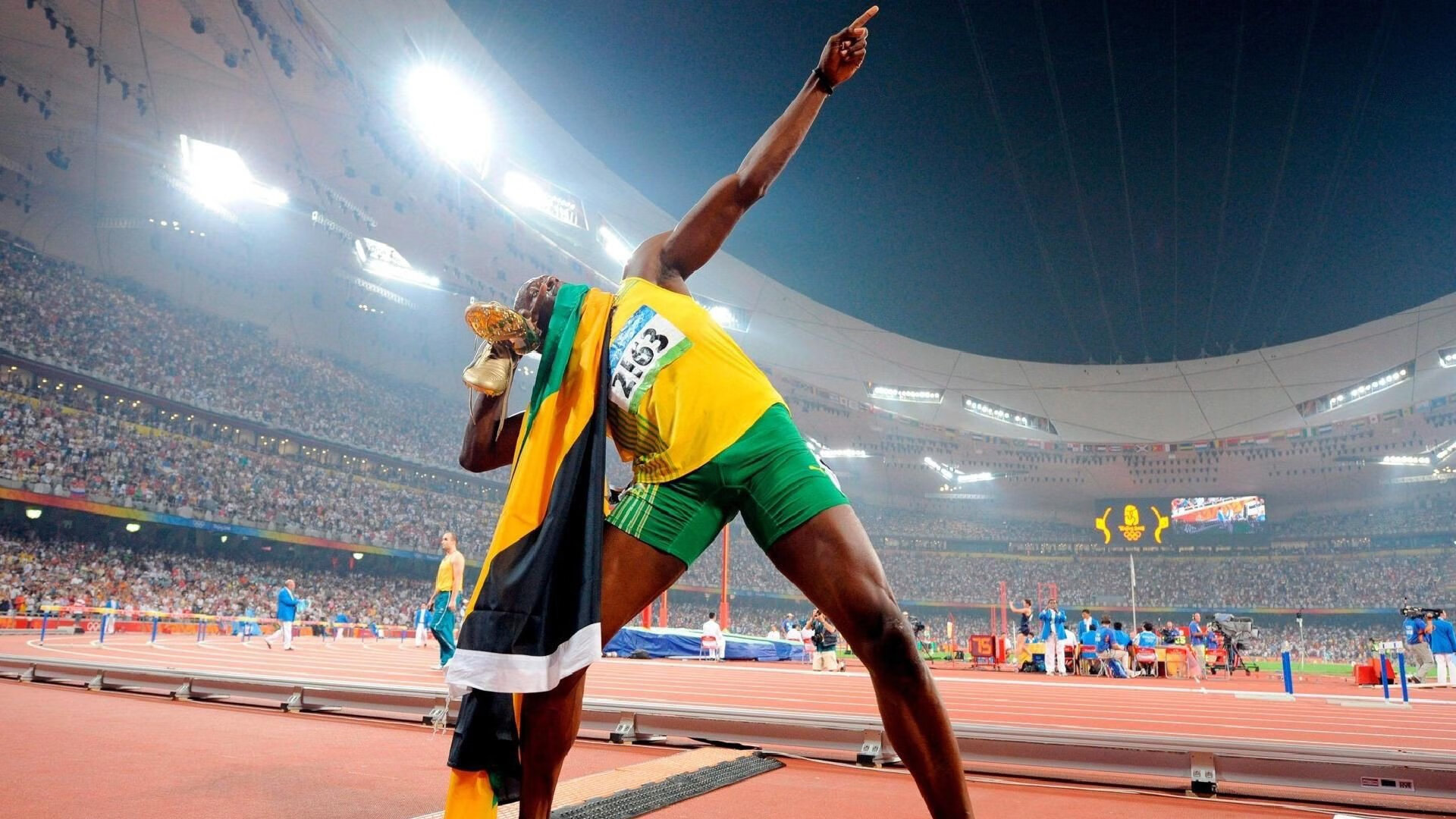 开云体育官网上-国足边路传中训练成效显著，国足传记